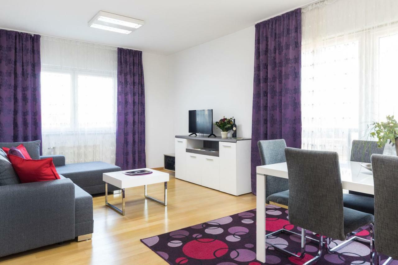 2 Bedroom Apt. In The Business Zone- Free Parking Zagreb Exterior photo